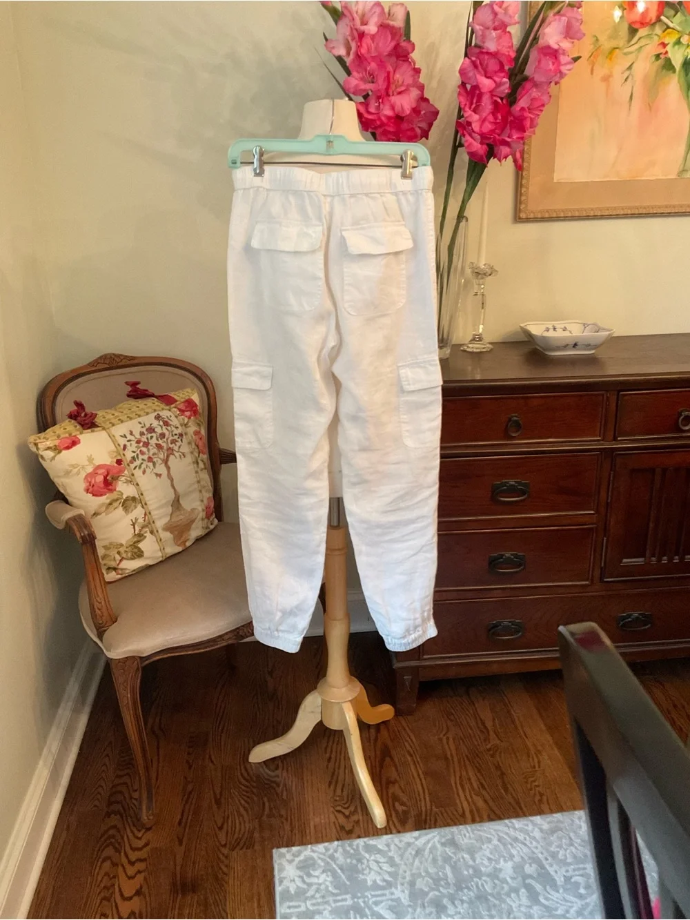 Nicole Miller White Linen Cargo Jogger Pants